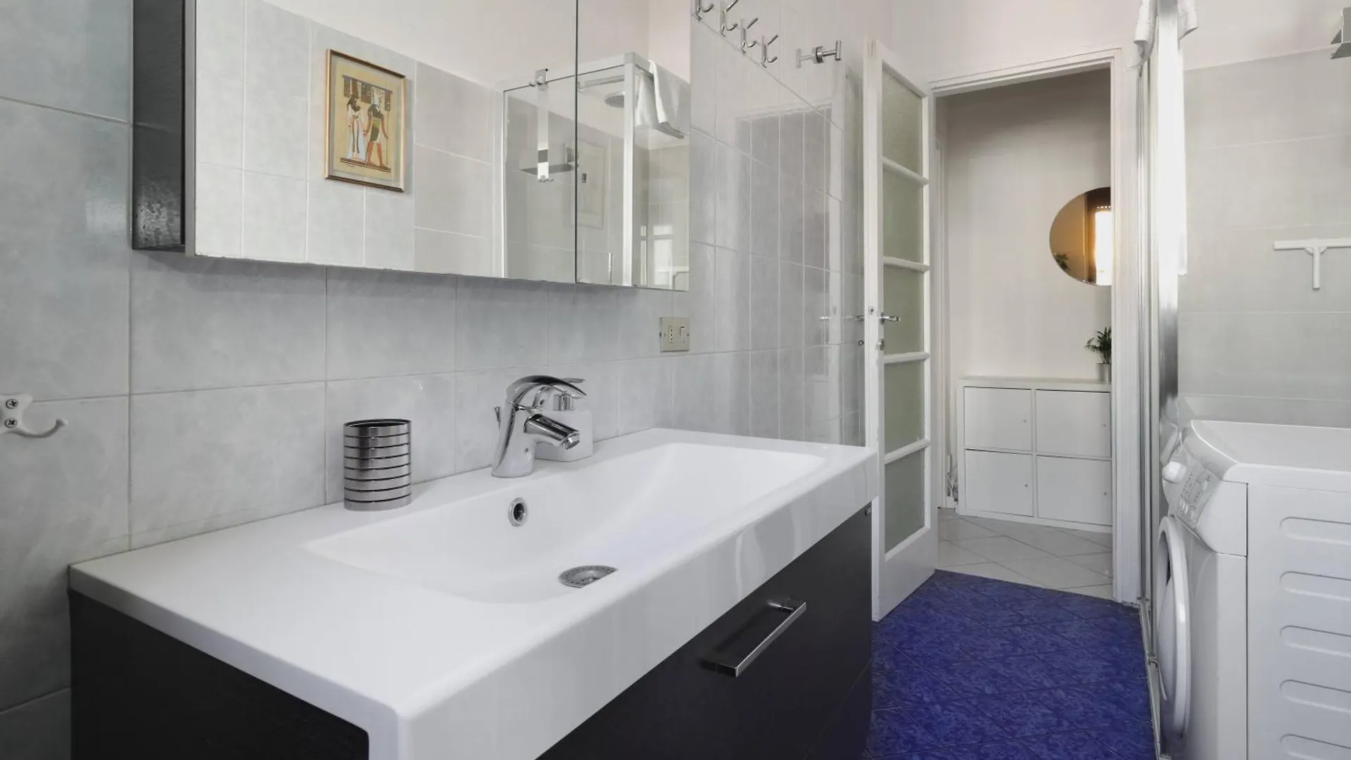 Genova25 Daire Milano İtalya